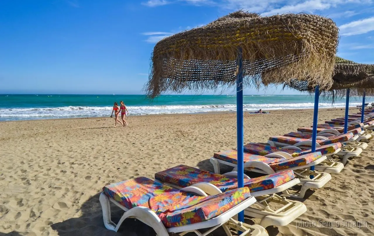 137 Minerva Apartamentos - Vista Al Mar - Piscina Y Playa - Cercano A Tren, Restaurantes Y Tiendas Benalmádena Daire