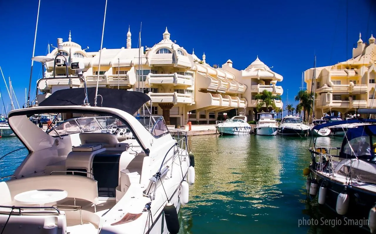 137 Minerva Apartamentos - Vista Al Mar - Piscina Y Playa - Cercano A Tren, Restaurantes Y Tiendas Benalmádena Daire